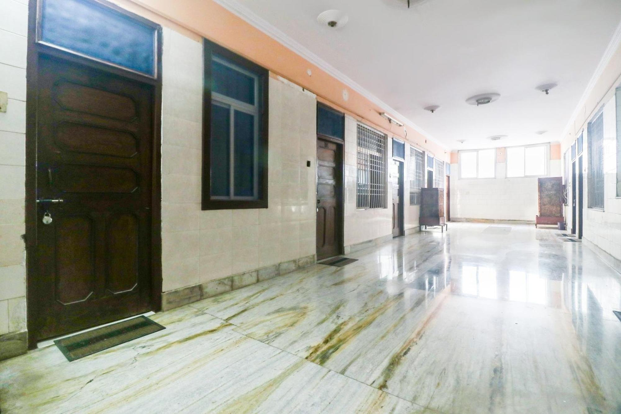 Spot On Hotel Anand Bhawan Alīgarh Eksteriør billede