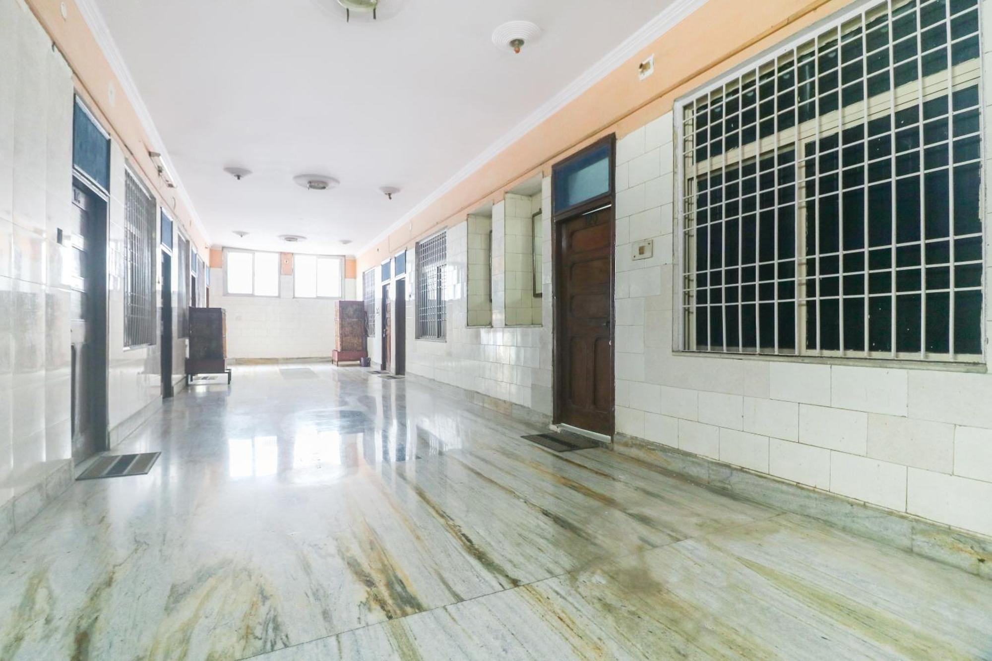 Spot On Hotel Anand Bhawan Alīgarh Eksteriør billede