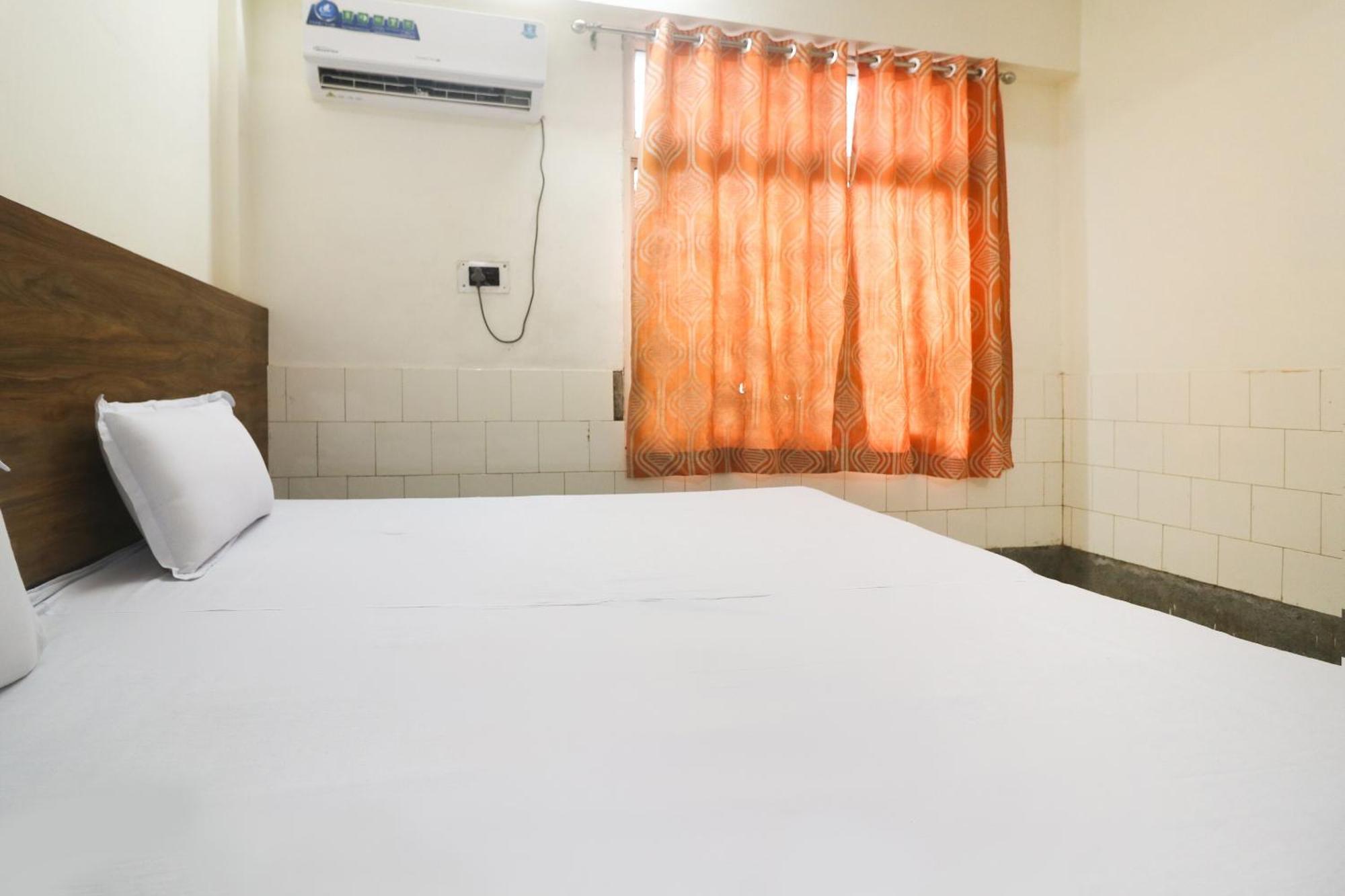 Spot On Hotel Anand Bhawan Alīgarh Eksteriør billede