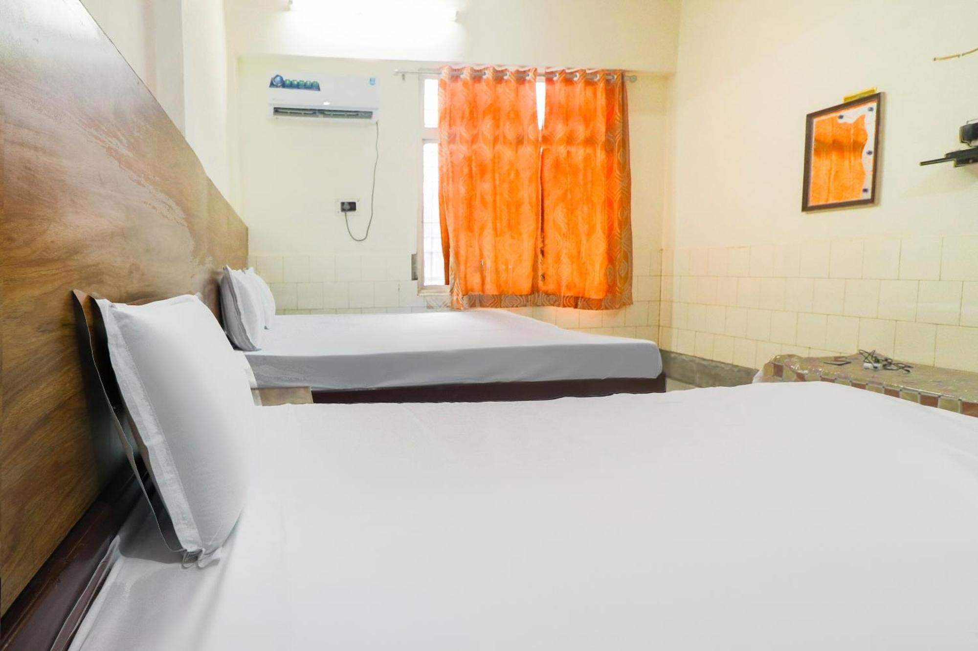 Spot On Hotel Anand Bhawan Alīgarh Eksteriør billede