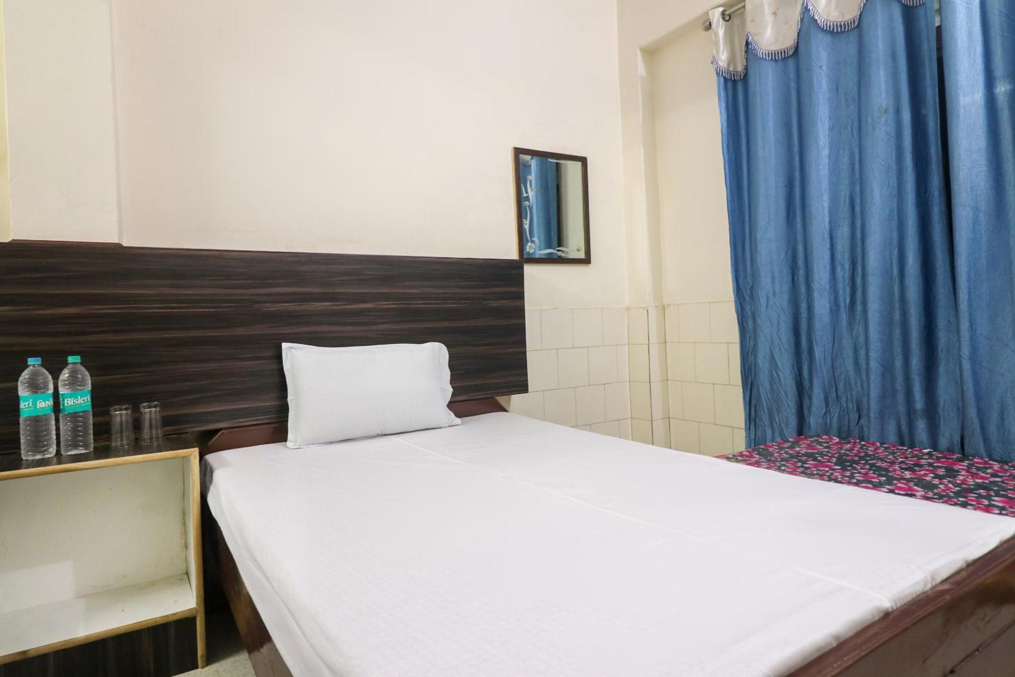 Spot On Hotel Anand Bhawan Alīgarh Eksteriør billede