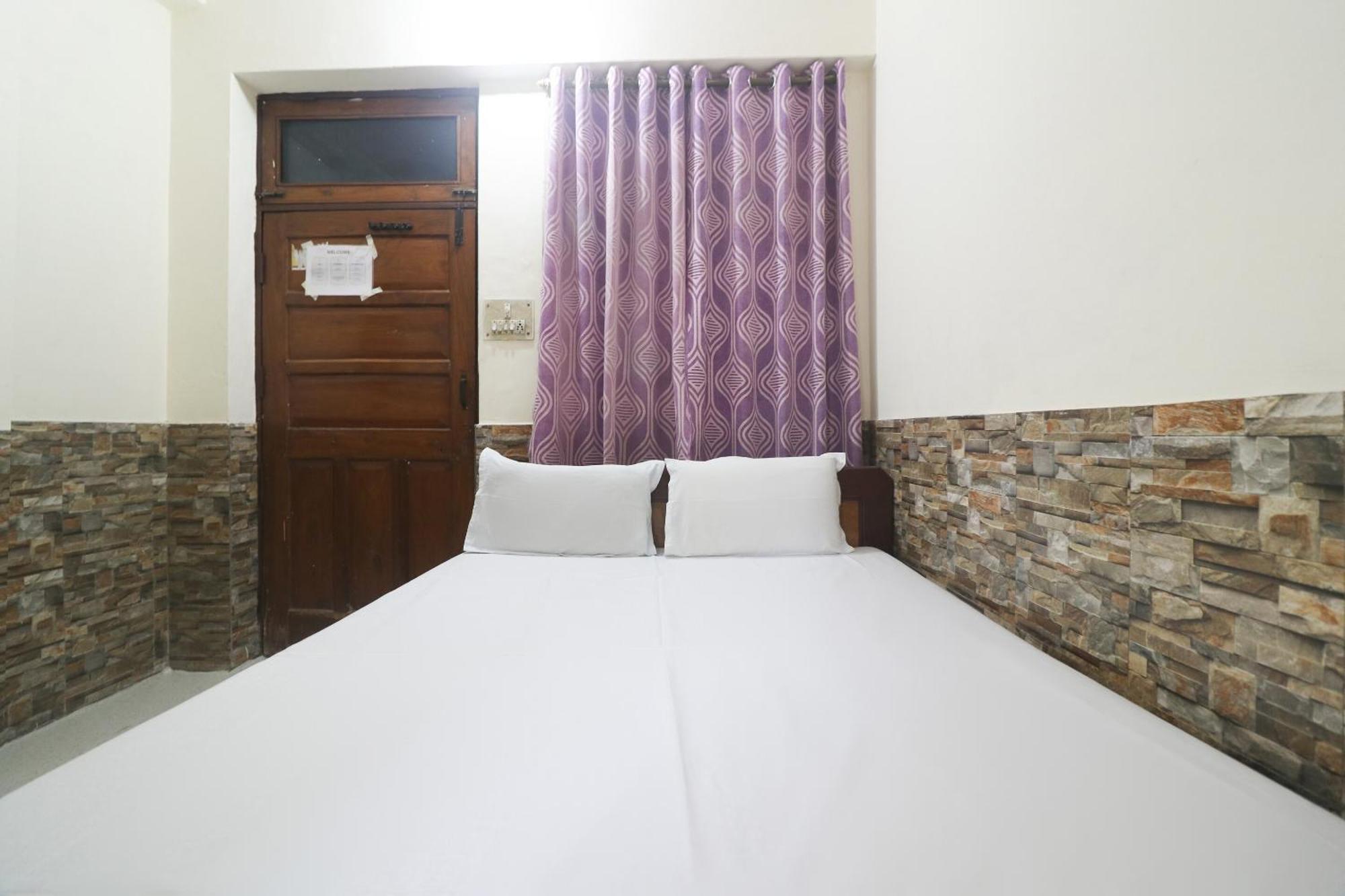 Spot On Hotel Anand Bhawan Alīgarh Eksteriør billede