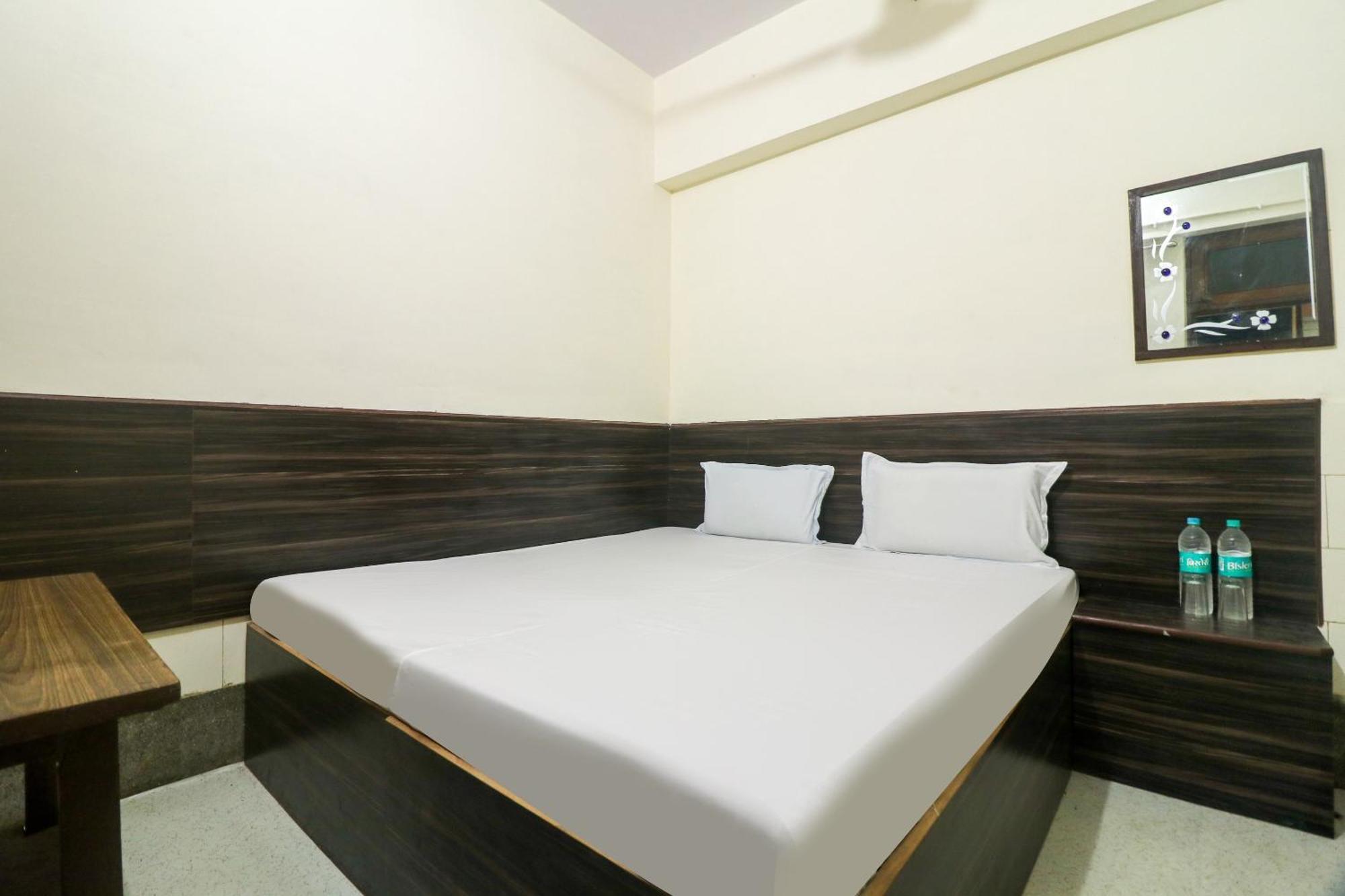 Spot On Hotel Anand Bhawan Alīgarh Eksteriør billede