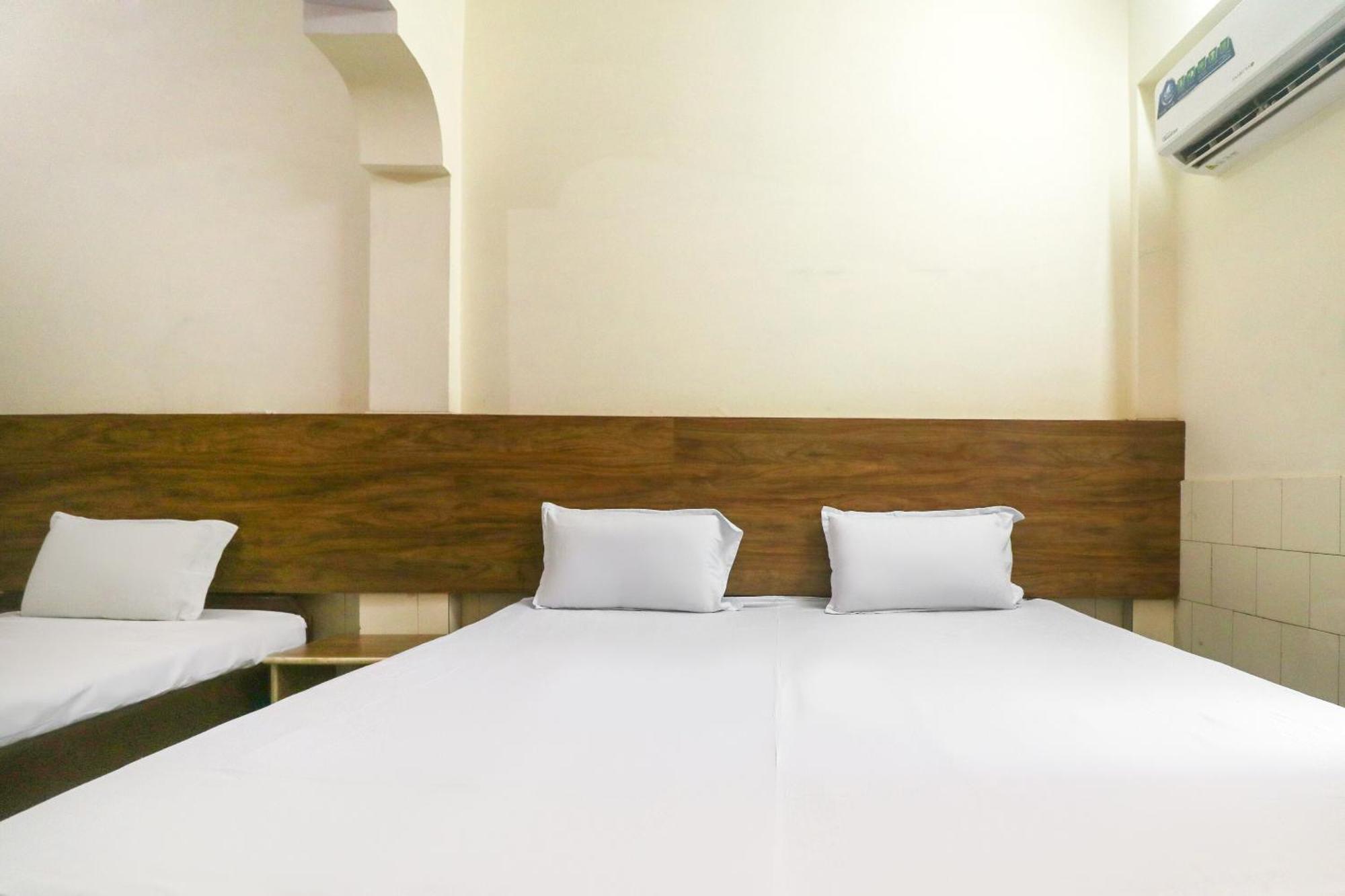 Spot On Hotel Anand Bhawan Alīgarh Eksteriør billede